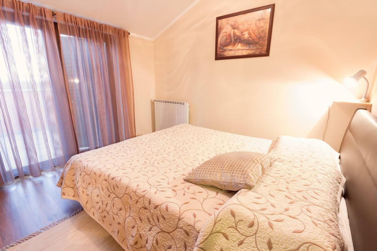 Apartments Mirjana Novigrad Istria Buitenkant foto